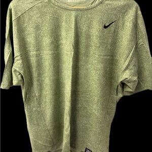 Nike Men's Olive Green Short Sleeve Tee